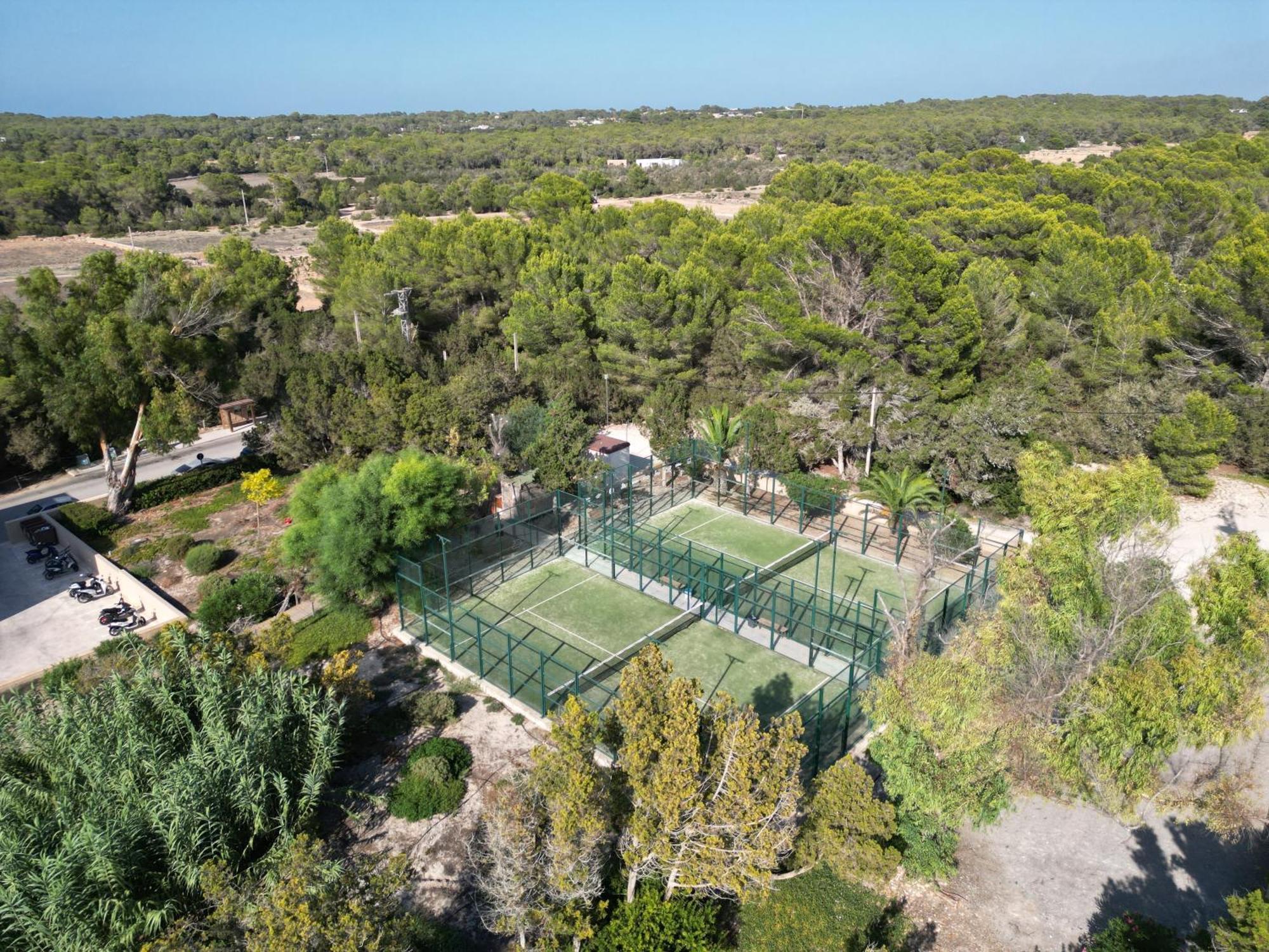 Hotel Cala Saona & Spa Exteriör bild